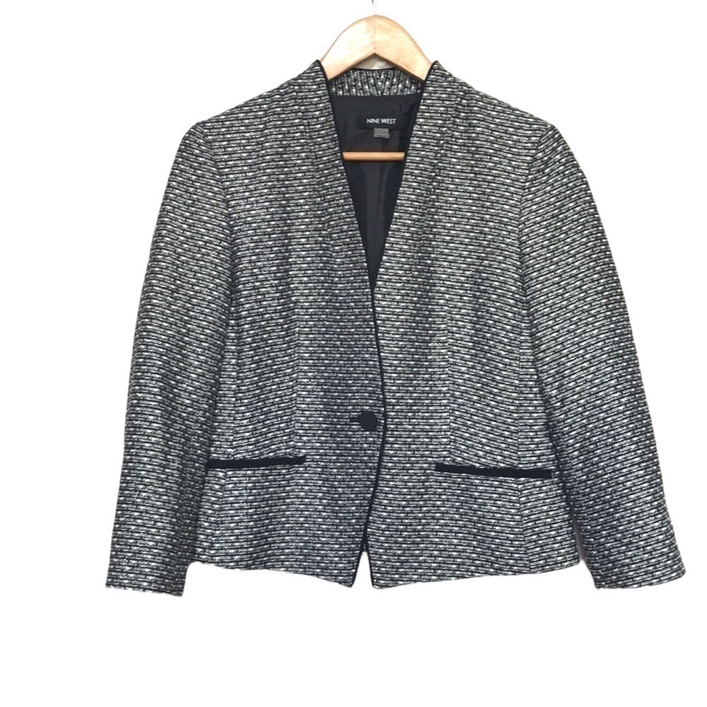 𝅺NINE West black white tweed metallic one button blazer size 4